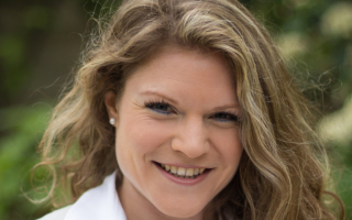 A profile photo of Dr. Annette Idler 
